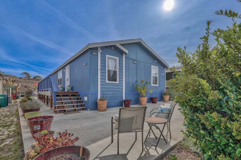 Ideally sized 3bed/2ba 2014 Double-wide home awaiting its new - Beach Home for sale in Castroville, California on Beachhouse.com