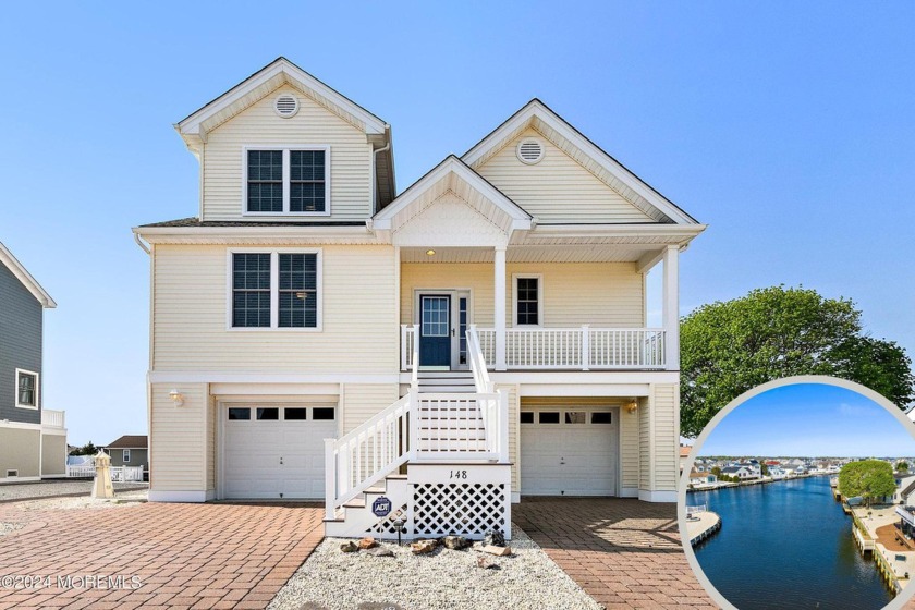 Stafford Twp. - Living on the Water is All About the Views and - Beach Home for sale in Manahawkin, New Jersey on Beachhouse.com