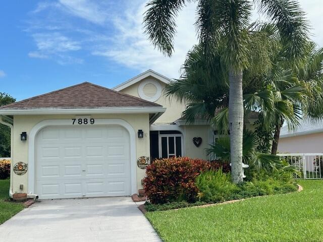 EAGER SELLER,55+ LAKE VIEW, THIS IS A BEAUTIFUL FULLY RENOVATED - Beach Home for sale in Delray Beach, Florida on Beachhouse.com