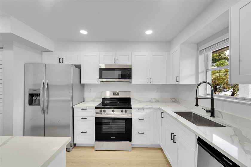 AMAZING PRICE FOR THIS QUALITY! Top of the line all the way! 2 - Beach Condo for sale in Lauderhill, Florida on Beachhouse.com