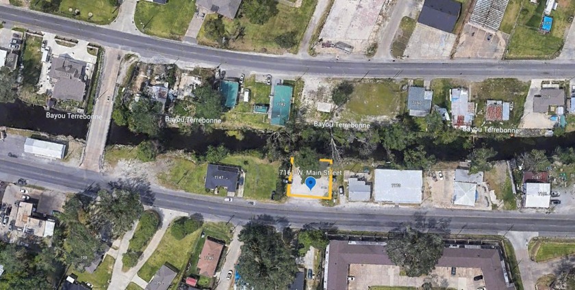 Vacant lot on the parade route. Located on Bayou Terrebonne - Beach Lot for sale in Houma, Louisiana on Beachhouse.com