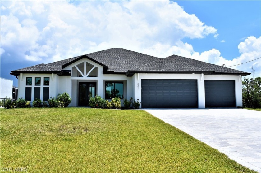 Gulf Access!  No Bridges!  Pool!  Quality Workmanship!  Step - Beach Home for sale in Cape Coral, Florida on Beachhouse.com