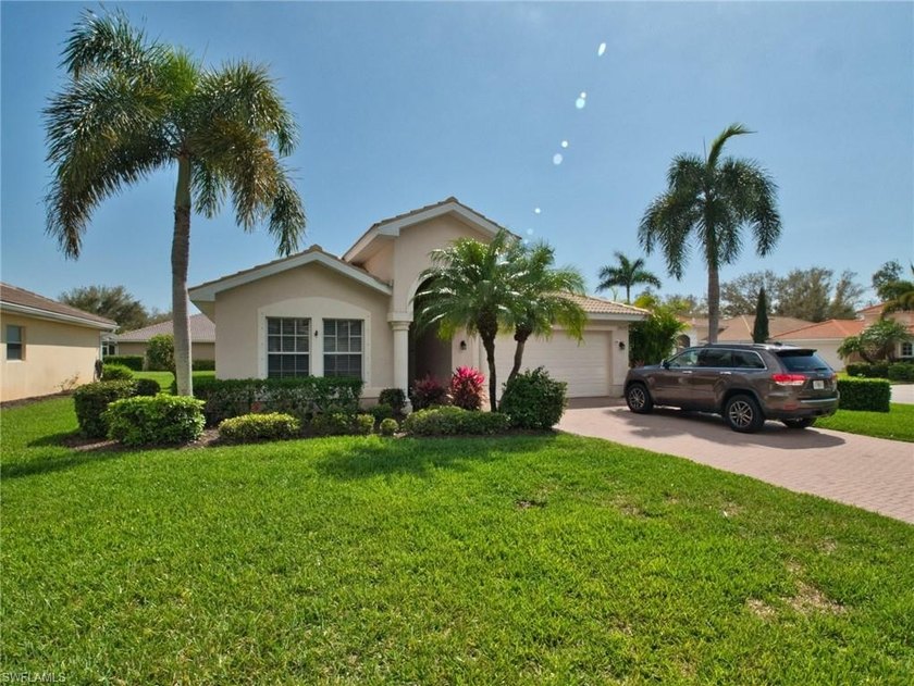 A pristine San Remo Model - built by Toll Brothers at the - Beach Home for sale in Estero, Florida on Beachhouse.com