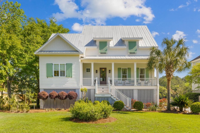 Coastal living at its best, St. Thomas Point is a gated - Beach Home for sale in Wando, South Carolina on Beachhouse.com