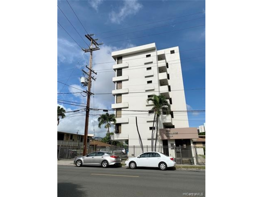 Rarely available convenient secured boutique building ready for - Beach Condo for sale in Honolulu, Hawaii on Beachhouse.com