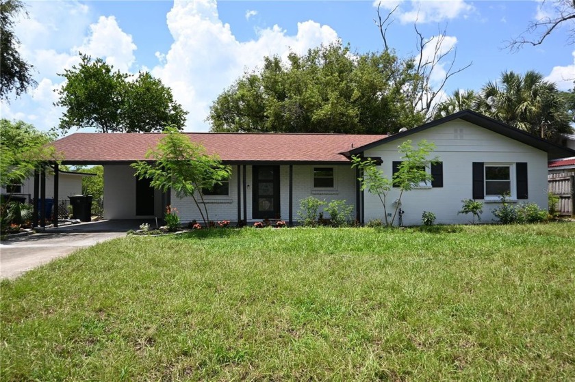TREAT YOURSELF!!!! Boater's Paradise!!! Bring your boat to this - Beach Home for sale in Tampa, Florida on Beachhouse.com
