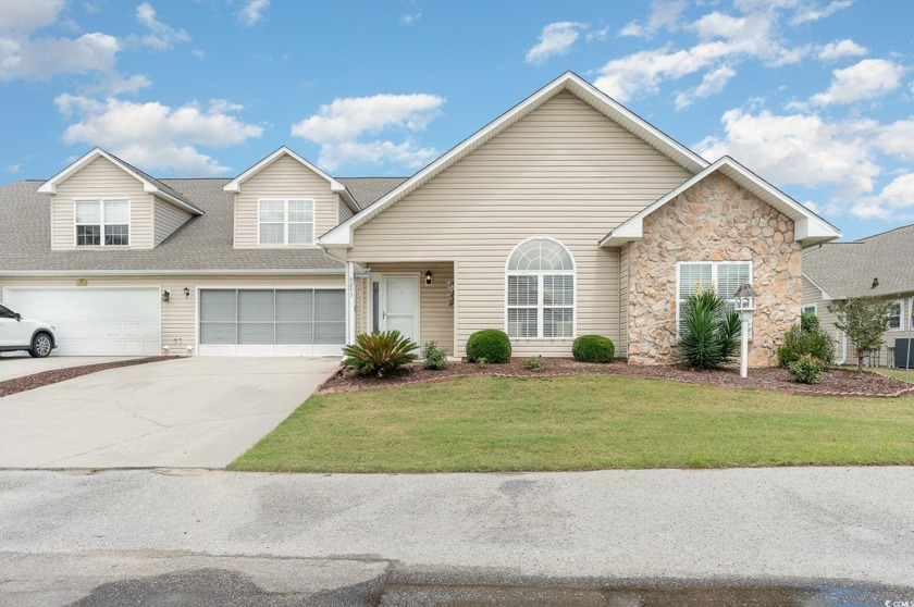 Beautiful move in ready home! Open floor plan with lots of - Beach Home for sale in Little River, South Carolina on Beachhouse.com