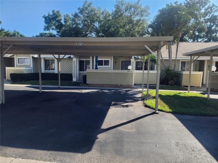 Well maintained single story villa located in sought after Heron - Beach Condo for sale in Venice, Florida on Beachhouse.com