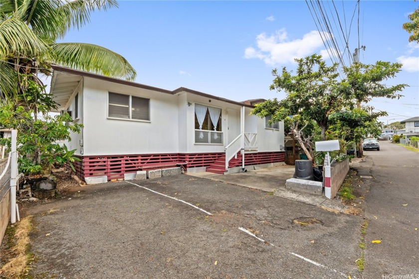 Located in the highly desirable Nuuanu-Lower neighborhood is - Beach Home for sale in Honolulu, Hawaii on Beachhouse.com