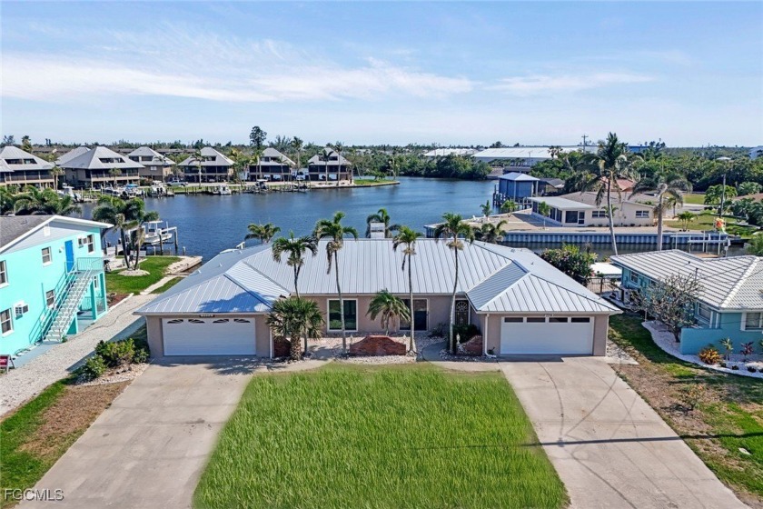 7775 Bocilla Lane - A Rare Slice of Old Florida Living Discover - Beach Condo for sale in Bokeelia, Florida on Beachhouse.com