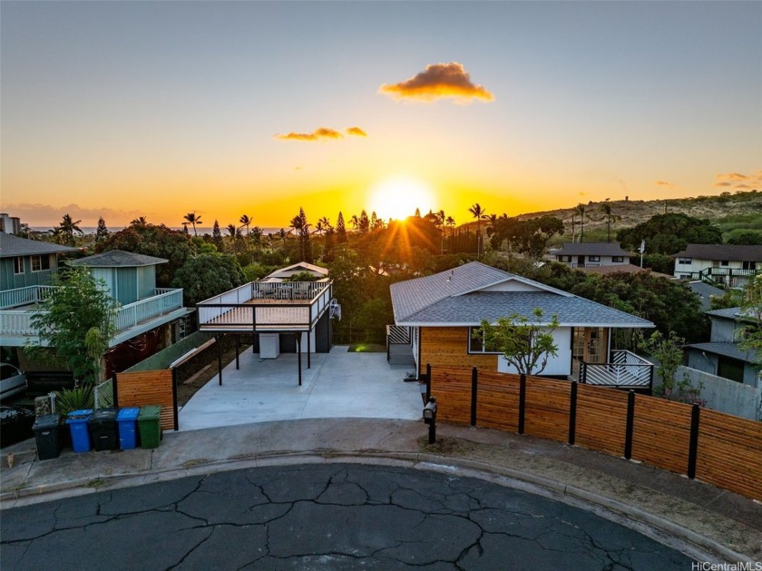 Tastefully remodeled home located on a quiet cul-de-sac in - Beach Home for sale in Kapolei, Hawaii on Beachhouse.com