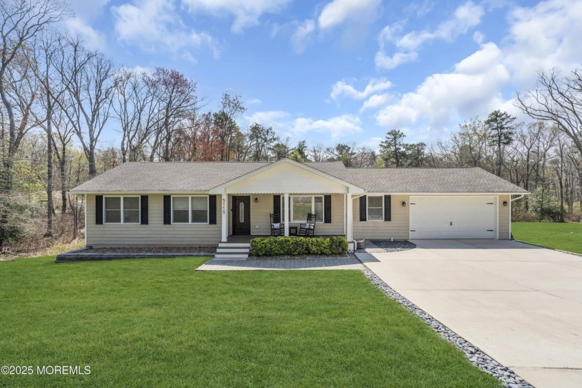 Tucked away on nearly 3 acres, this gem offers space, privacy - Beach Home for sale in Wall, New Jersey on Beachhouse.com