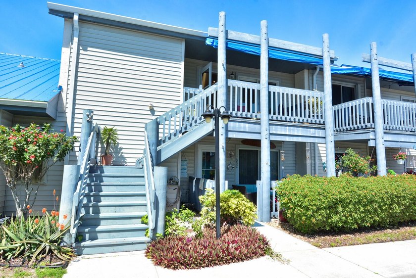 DON'T WALK RUN!CORNER UNIT UPDATED AND FURNISHED! 2Bed/2Baths - Beach Condo for sale in Jensen Beach, Florida on Beachhouse.com