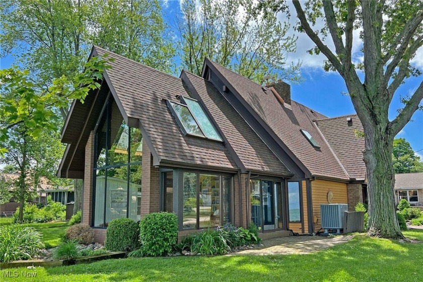 Wow! Windows With A View! This Is A Rare Opportunity To Obtain A - Beach Home for sale in Kelleys Island, Ohio on Beachhouse.com