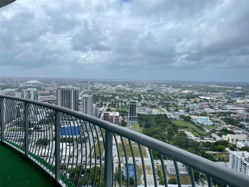 Penthouse 2 bed/2 bath split floor plan at The Opera Tower by - Beach Condo for sale in Miami, Florida on Beachhouse.com