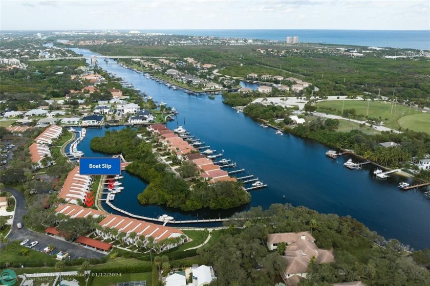 Fabulous location on the Intracoastal. Stunning fully renovated - Beach Townhome/Townhouse for sale in Palm Beach Gardens, Florida on Beachhouse.com