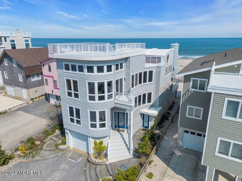 Prime Oceanfront Custom/Contemporary Home w/ AMAZING OCEAN VIEWS - Beach Home for sale in Long Beach Island, New Jersey on Beachhouse.com