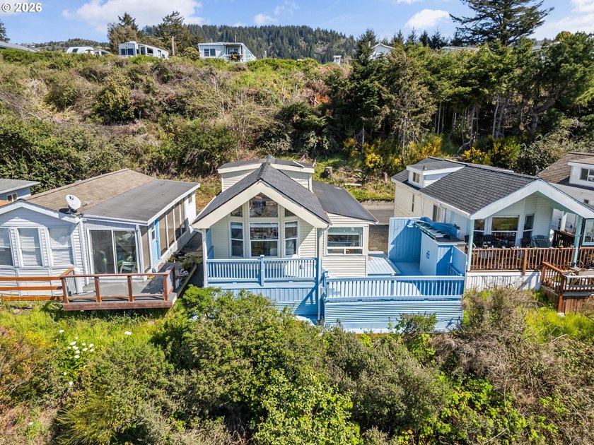 This tiny home may be compact in size, but don't let that fool - Beach Home for sale in Brookings, Oregon on Beachhouse.com
