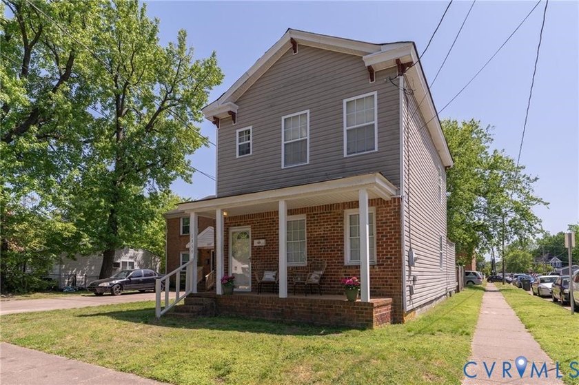 Welcome to 1359 W 40th! Conveniently located near the Old - Beach Home for sale in Norfolk, Virginia on Beachhouse.com