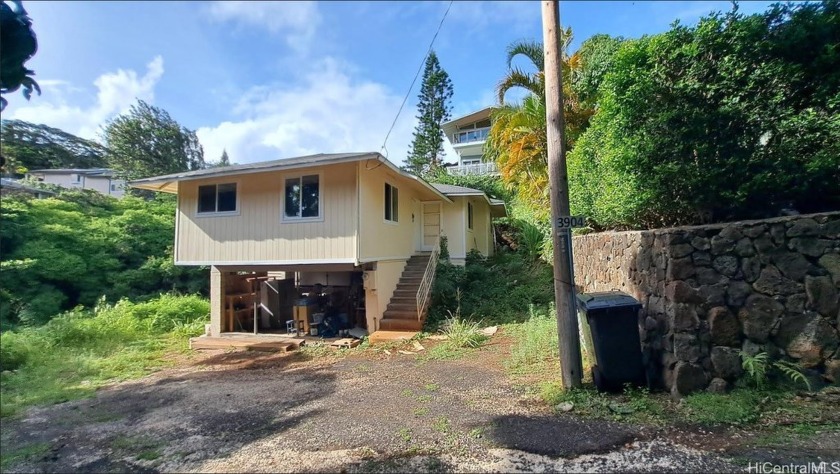 Contractor's special. 15,000+ sf parcel at Wilhelmina - Beach Home for sale in Honolulu, Hawaii on Beachhouse.com
