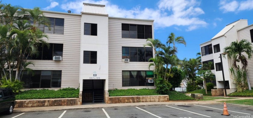 *Property offered through USAHomeBids*. This 2 bedroom unit has - Beach Condo for sale in Waianae, Hawaii on Beachhouse.com