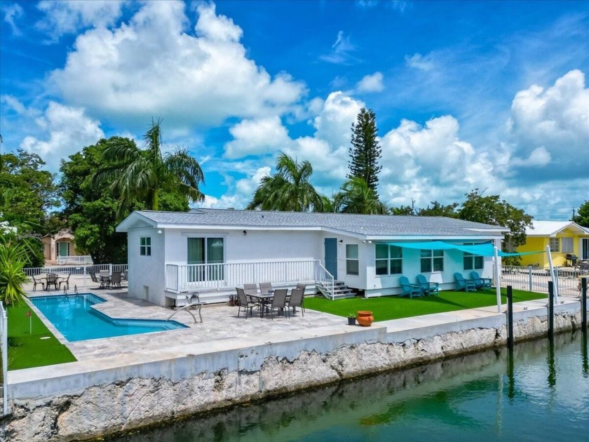 Welcome to Sea Glass Dreams, an exquisite waterfront retreat in - Beach Home for sale in Marathon, Florida on Beachhouse.com