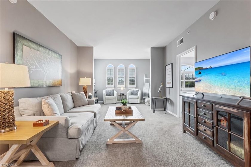 Stunning turnkey condominium featuring 2 spacious bedrooms, 2 - Beach Condo for sale in Fort Myers, Florida on Beachhouse.com