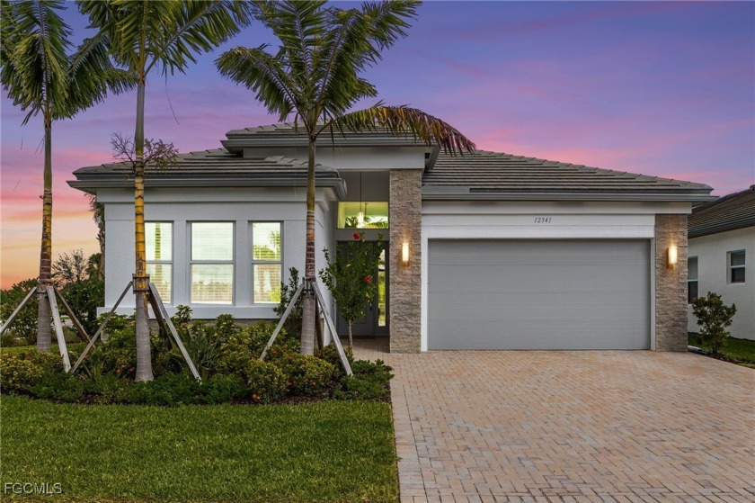 Luxury Living in Valencia Trails! Enjoy comfort and style in - Beach Home for sale in Naples, Florida on Beachhouse.com