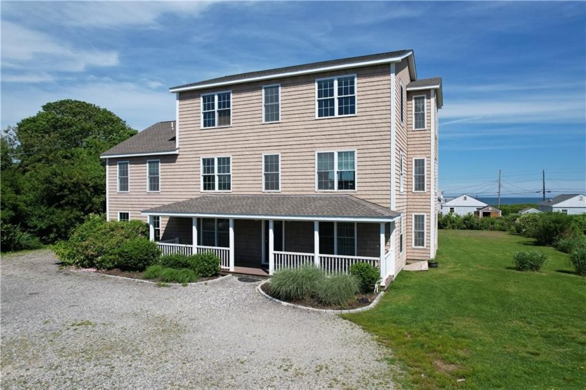 Spectacular waterviews without flood insurance! Fabulous - Beach Home for sale in Narragansett, Rhode Island on Beachhouse.com