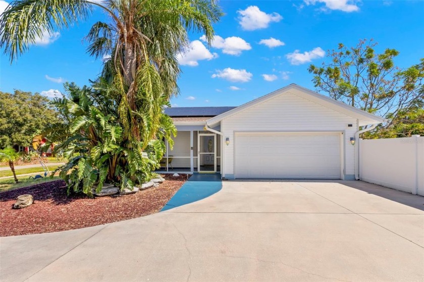 Under contract-accepting backup offers. WELCOME HOME TO 2029 - Beach Home for sale in Clearwater, Florida on Beachhouse.com