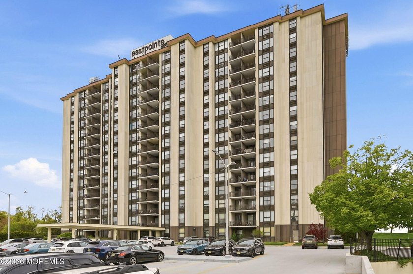 This bright and sunny unit offers 2 bedrooms and 2 full baths - Beach Condo for sale in Highlands, New Jersey on Beachhouse.com