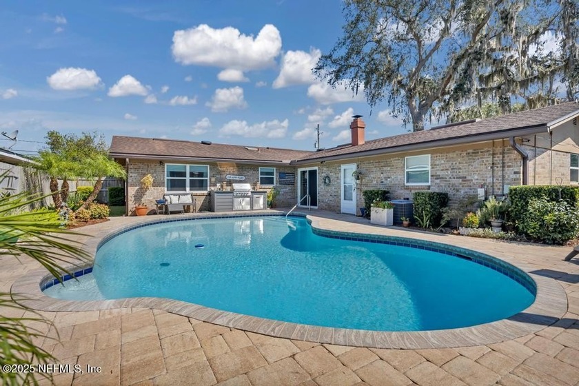 Exquisite pool brick home on large beautifully landscaped corner - Beach Home for sale in Jacksonville, Florida on Beachhouse.com