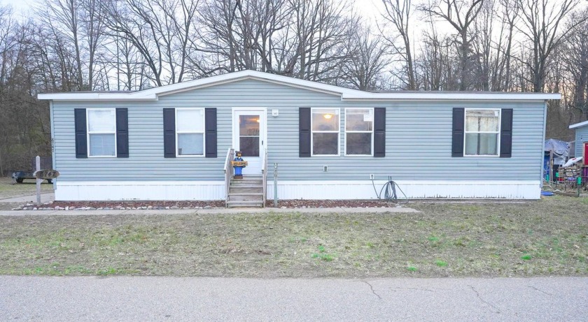 Charming Manufactured Home in West Olive Estates!

Discover this - Beach Home for sale in West Olive, Michigan on Beachhouse.com