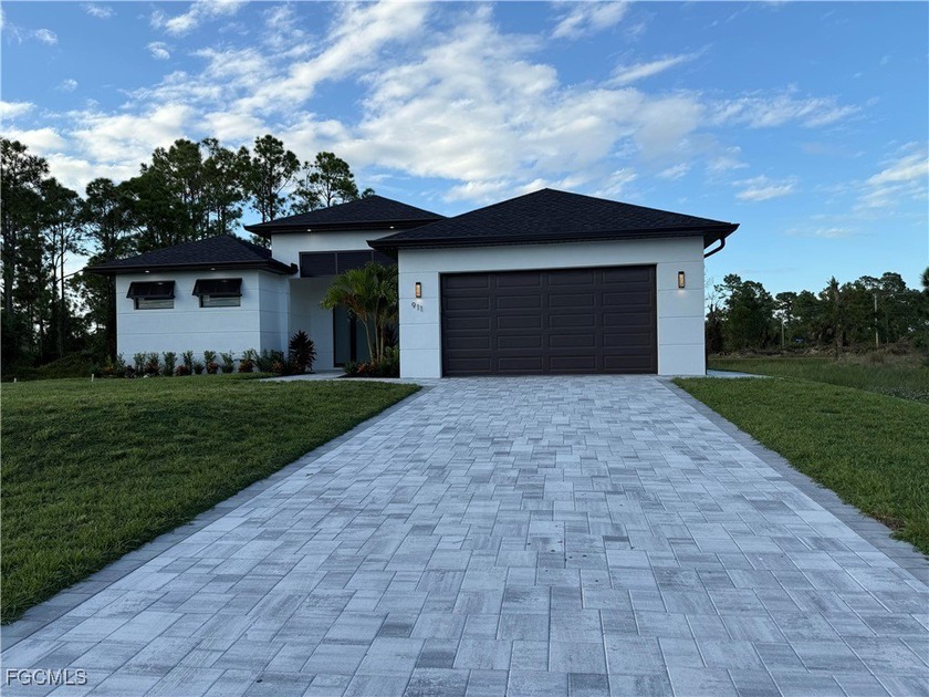 Welcome to this stunning custom-designed 3-bedrooms, 2.5 baths - Beach Home for sale in Lehigh Acres, Florida on Beachhouse.com