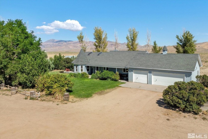 As soon as you hit the gate, you'll be enchanted by the - Beach Home for sale in Reno, Nevada on Beachhouse.com