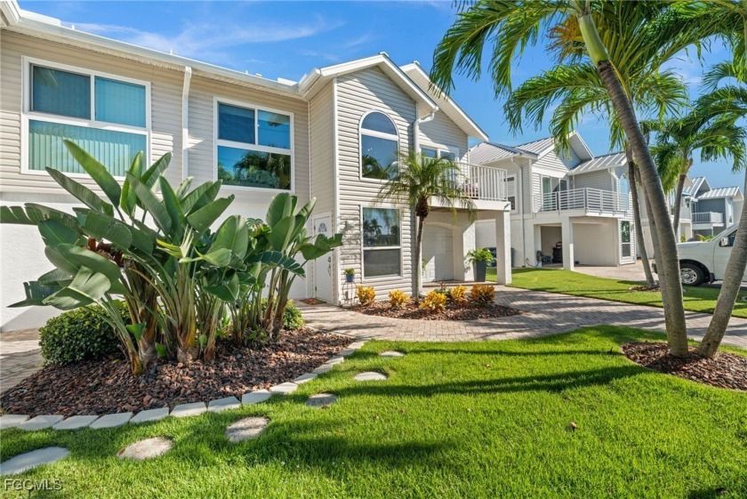 Welcome to Old Pelican Bay, one of Southwest Florida's most - Beach Home for sale in Fort Myers Beach, Florida on Beachhouse.com