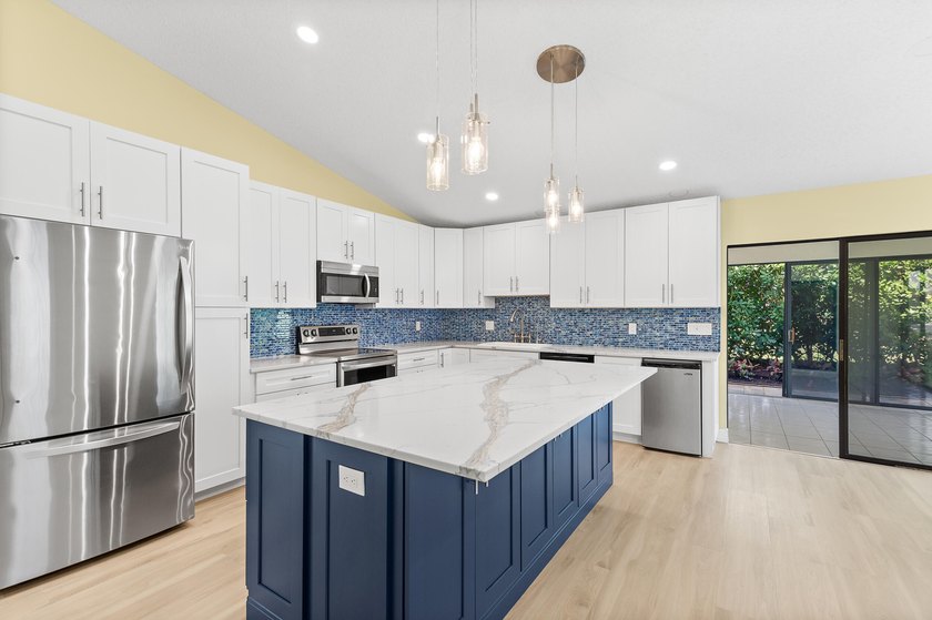 NEW ROOF, FRESH EXTERIOR AND INTERIOR PAINT, TWO NEW CUSTOM - Beach Home for sale in Delray Beach, Florida on Beachhouse.com