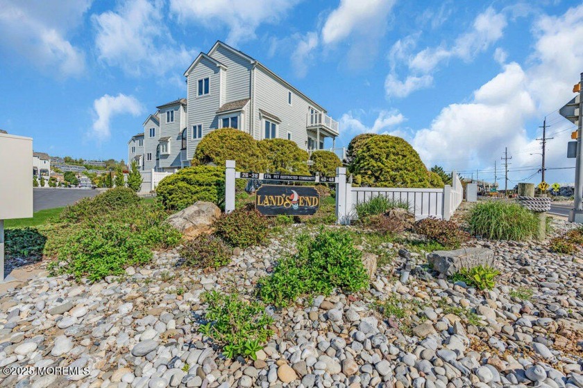 LANDS END OFFERS THE BEST OF ALL WORLDS FOR WATER LOVERS!  Don't - Beach Condo for sale in Sea Bright, New Jersey on Beachhouse.com
