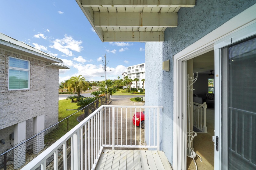 Furnished & Move In Ready!  Located on the beautiful Holiday - Beach Home for sale in Destin, Florida on Beachhouse.com