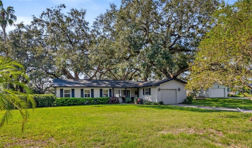 GOLF COURSE FRONTAGE!   This exceptional property is located on - Beach Home for sale in Dunedin, Florida on Beachhouse.com