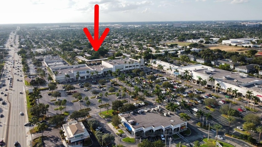Investor's dream! This well-maintained 2-bed, 1-bath condo is - Beach Condo for sale in Oakland Park, Florida on Beachhouse.com