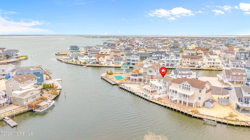 Welcome to this exceptional waterfront oppertunity in Beach - Beach Home for sale in Manahawkin, New Jersey on Beachhouse.com
