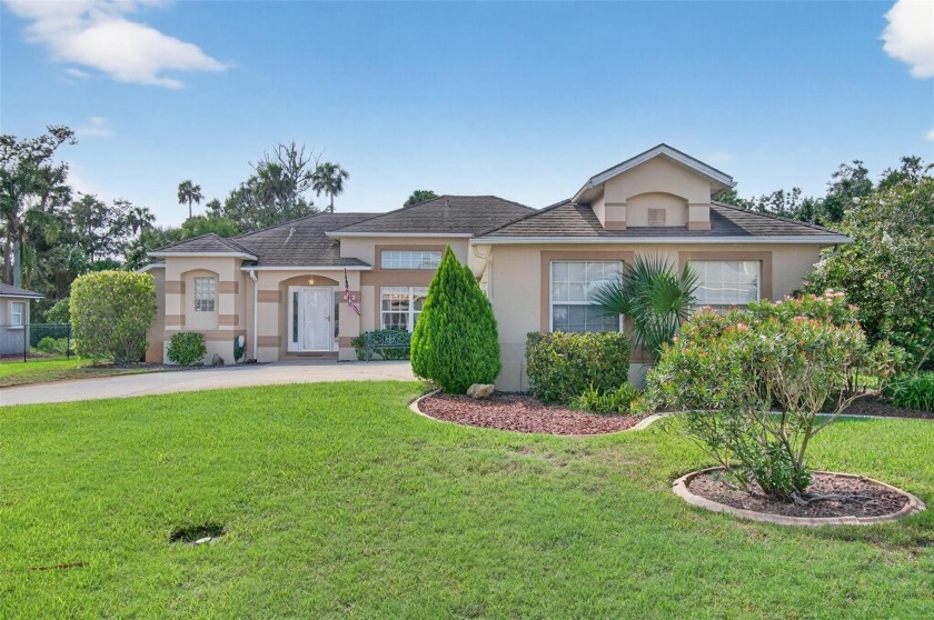 LOCATION LOCATION LOCATION  - NO HOA

Charming Home on Palm Dr - Beach Home for sale in Flagler Beach, Florida on Beachhouse.com