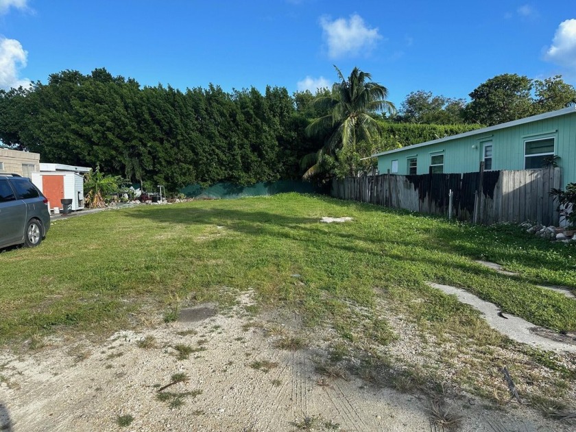 Welcome 250 92nd Street, Marathon in the Heart of the Florida - Beach Lot for sale in Marathon, Florida on Beachhouse.com