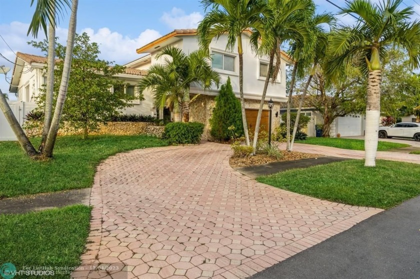 BACK ON MARKET, RARE - extraordinary waterfront haven nestled - Beach Home for sale in Wilton Manors, Florida on Beachhouse.com