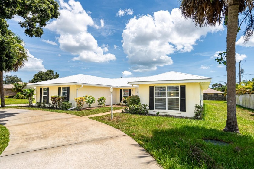 No HOA or restrictions! This updated 3-bed, 2-bath home features - Beach Home for sale in Vero Beach, Florida on Beachhouse.com