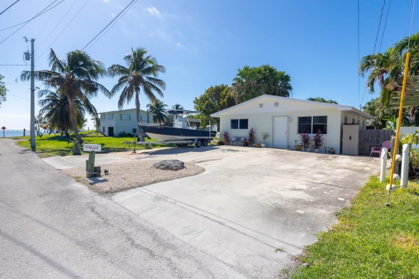 Welcome to paradise in Marathon, Florida! This stunning 2 - Beach Home for sale in Marathon, Florida on Beachhouse.com