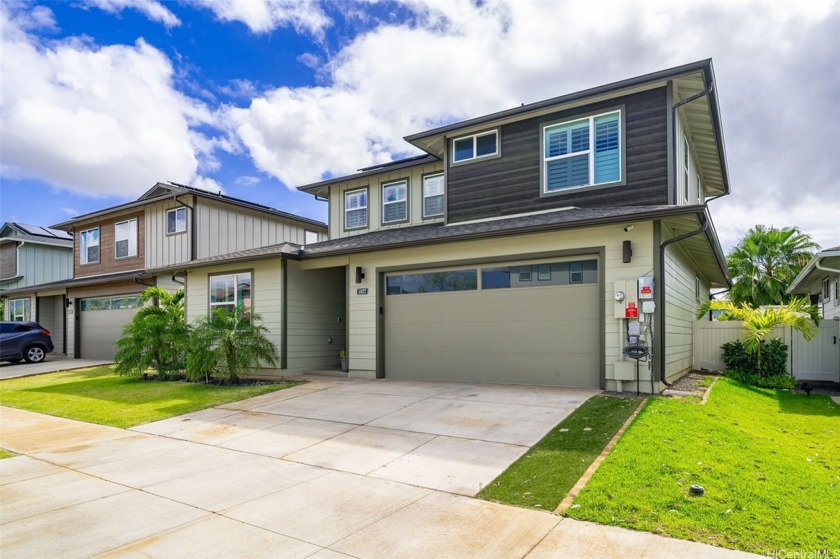 Gorgeous Plan 4 Model in Ewa By Gentry Makamae with an 18 owned - Beach Home for sale in Ewa Beach, Hawaii on Beachhouse.com