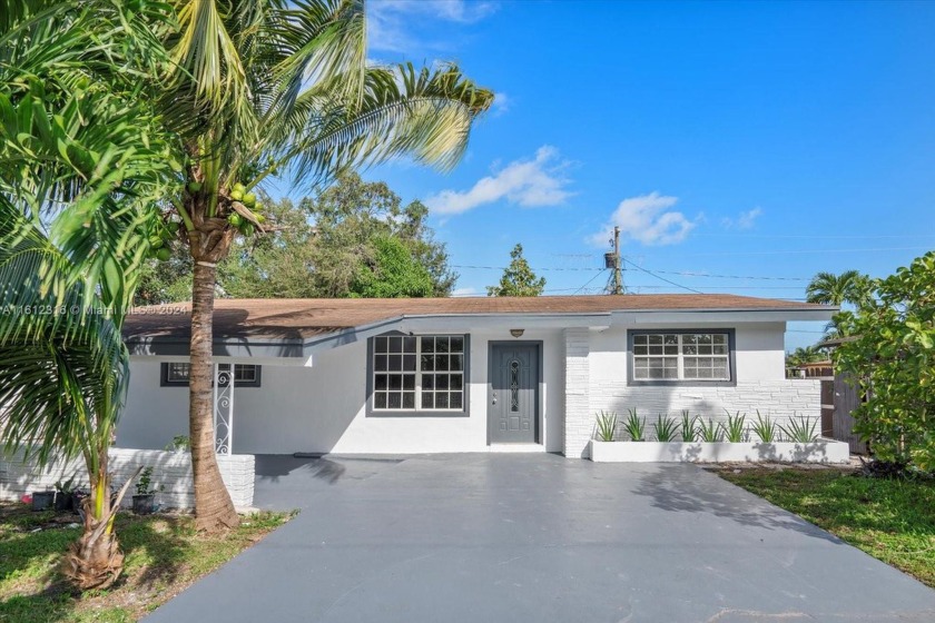 Renovated 3/2 split floor plan home in North Miami Beach - Beach Home for sale in North Miami Beach, Florida on Beachhouse.com