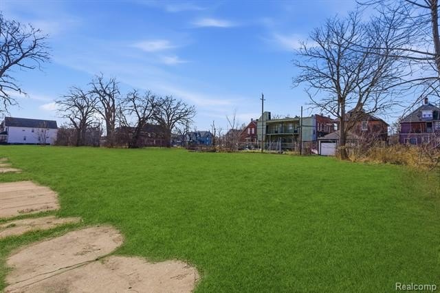 Rare opportunity in Detroit's Islandview neighborhood!!! This - Beach Lot for sale in Detroit, Michigan on Beachhouse.com